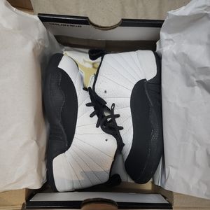 Jordan 12 Blk/Wht Size 10c